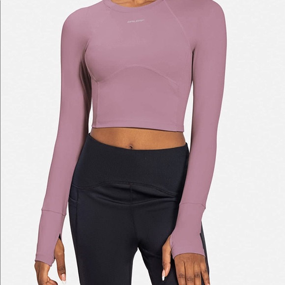 Long Sleeve Crop Top: BALEAF Workout Shirt - Picture 2 of 4